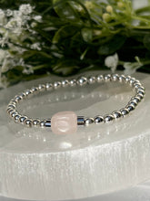 Load image into Gallery viewer, Silver &amp; Rose quartz
